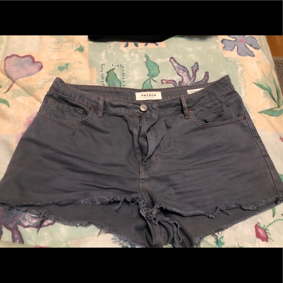 Pacsun grey shorts size 28 mid rise. - Picture 1 of 1